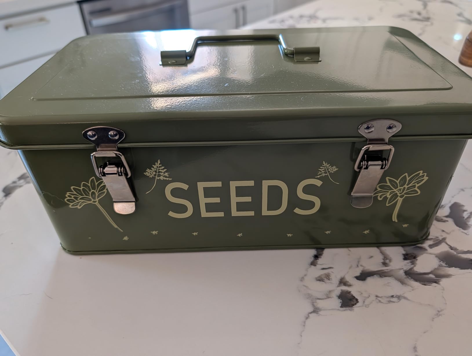 Orionstar Metal Seed Storage Organizer, 4 Compartments, Vintage Dark Green | Alloy Steel, Side Handles, Latch Closure, Fits 3x5 Packets, 30 Envelopes, Plant Labels customer photo 1
