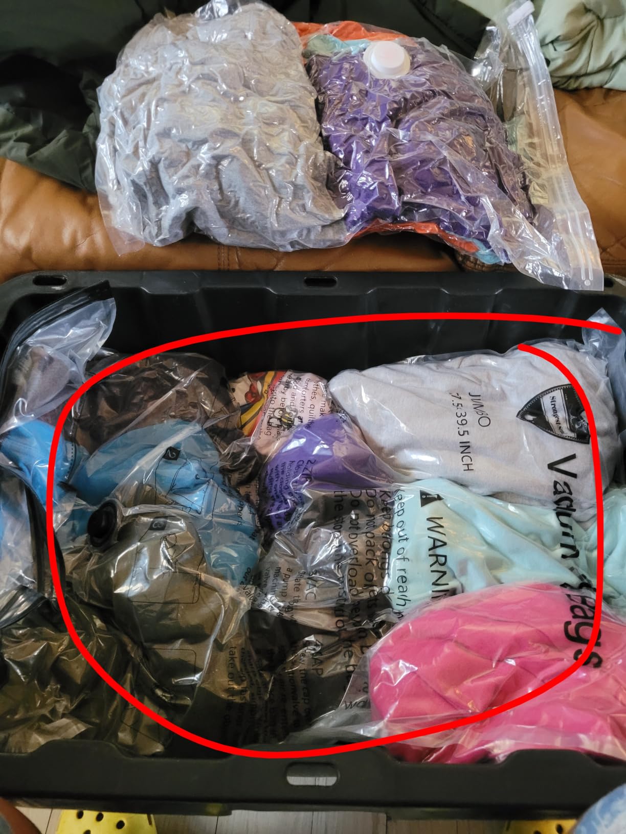 GONGSHI Vacuum Storage Bags, Space Saver Seal Bags For Clothing, Travel Luggage,Blankets, Comforters, Pillows, Clothes Storage.12 Jumbo customer photo 1
