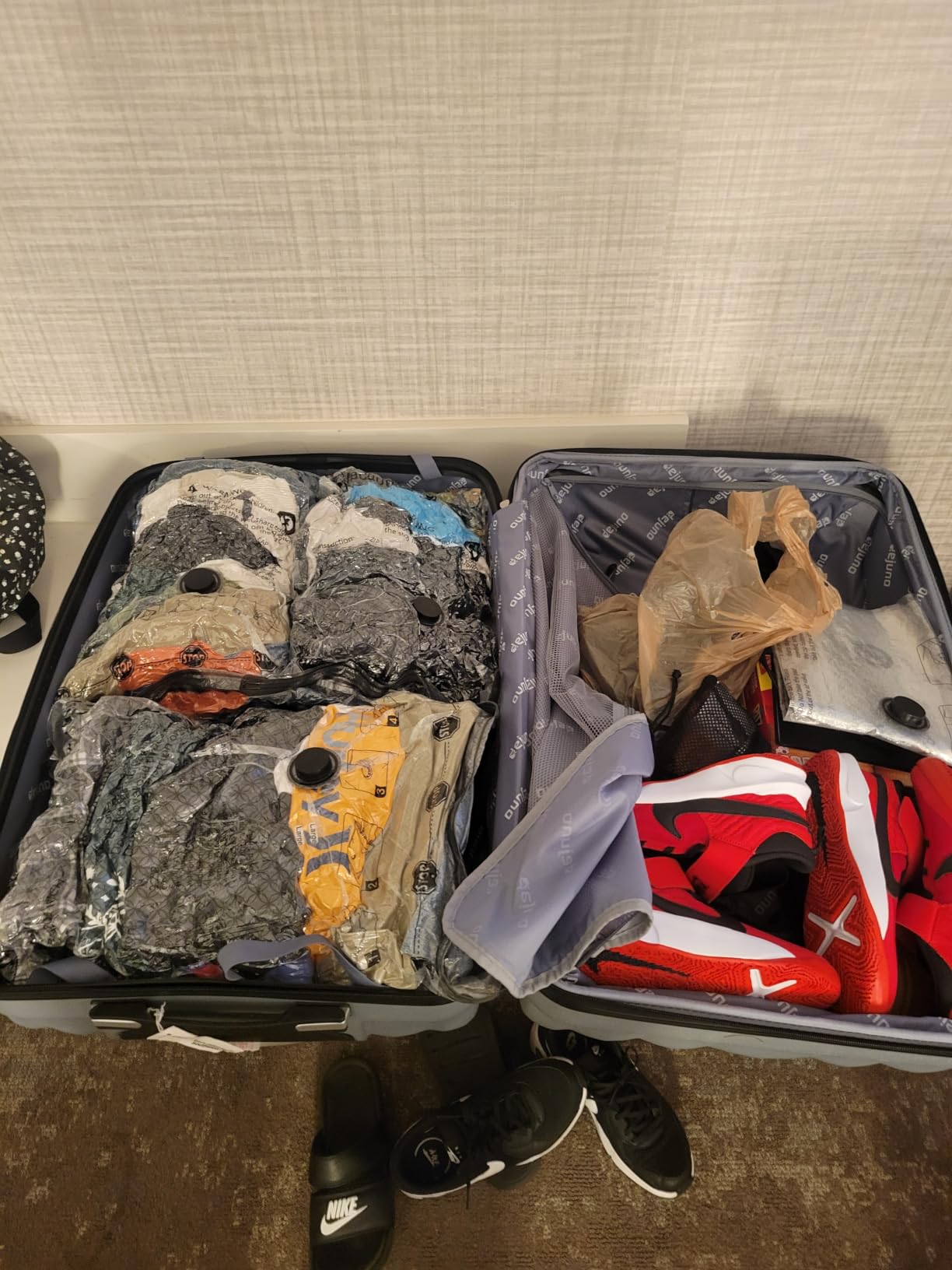 GONGSHI Vacuum Storage Bags, Space Saver Seal Bags For Clothing, Travel Luggage,Blankets, Comforters, Pillows, Clothes Storage.12 Jumbo customer photo 2