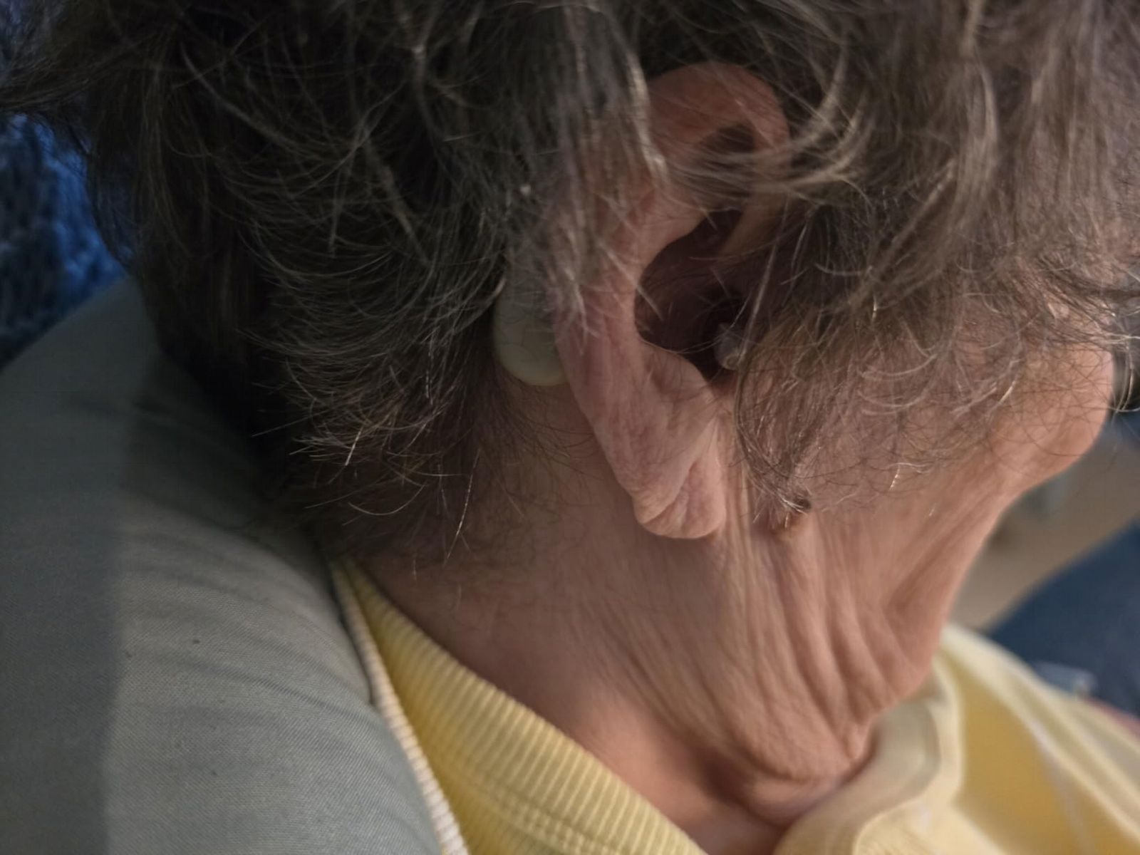 Flaygo Hearing Aids for Seniors,Hearing Aids for People with Hearing Loss, Sound Quality Restoration, Intelligent Noise Reduction, Standby 80h, One-Button Operation, Comfortable Wearing,Beige | Sound Quality Restoration,Rechargeable,Intelligent Noise Reduction, Standby 80h,One-Button Operation,Comfortable Wearing customer photo 2