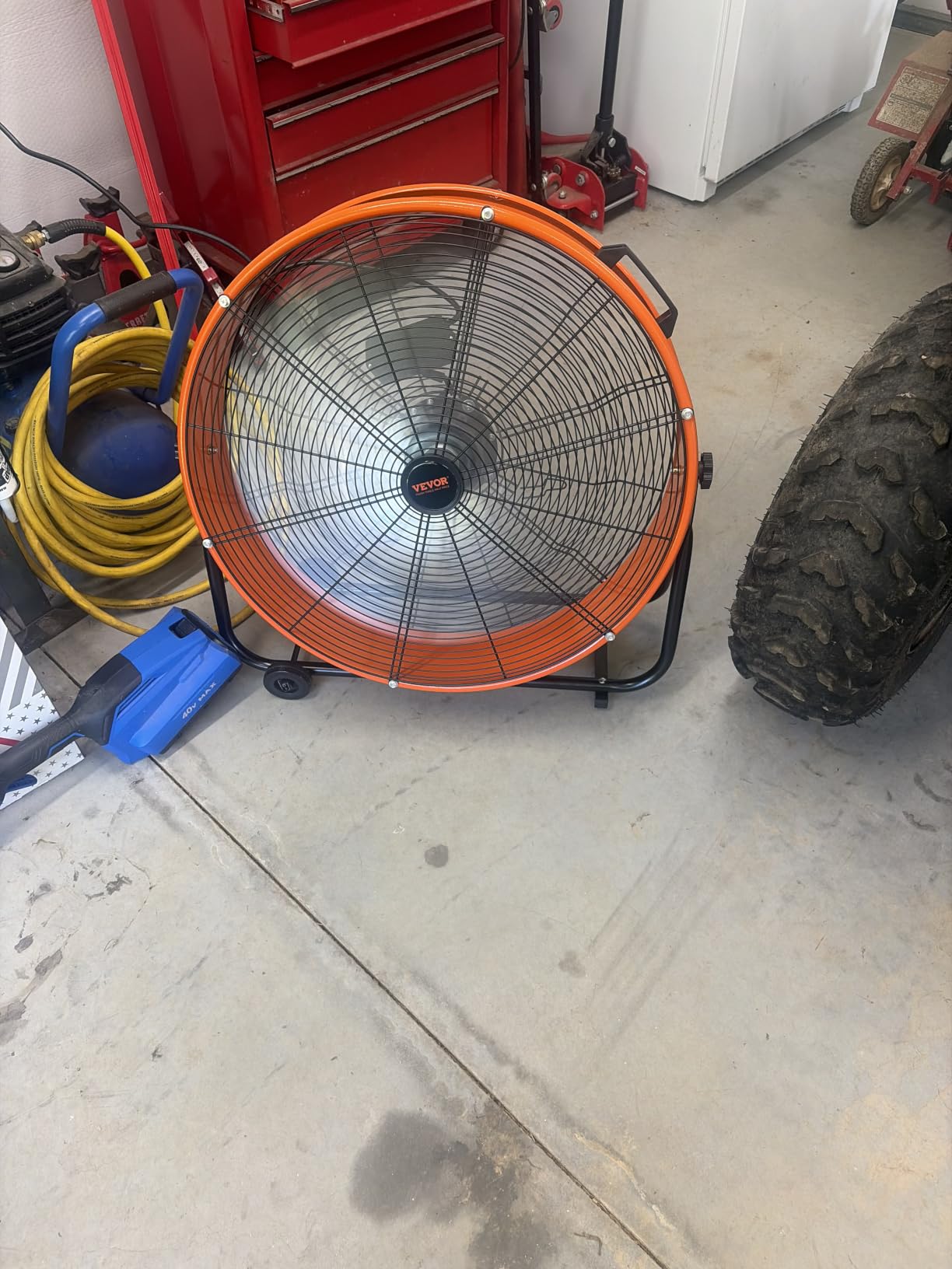 VEVOR Drum Fan, 24 Inch 8700 CFM High Velocity Heavy Duty Floor Shop Fan, 3-Speed, 5ft Cord, 360°Adjustable Tilting, Commercial Industrial Use for Warehouse, Workshop, Factory, Basement customer photo 2