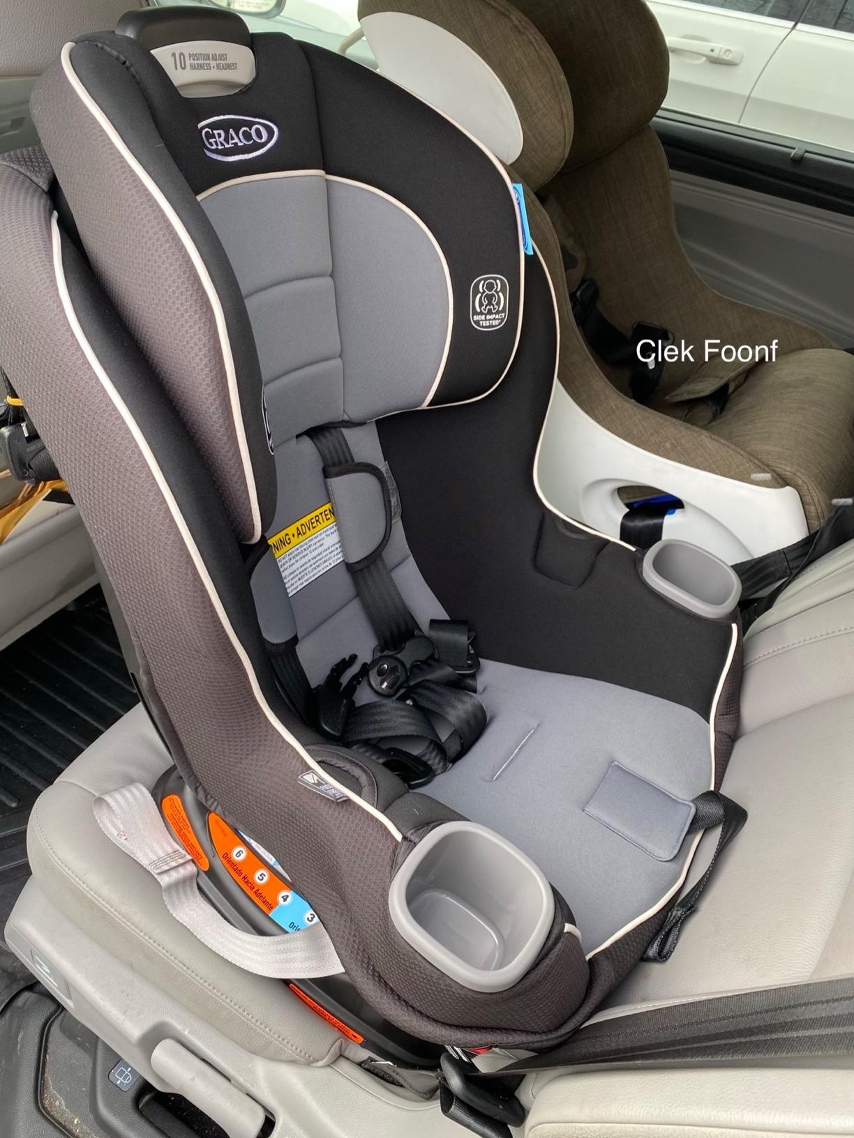 Graco Extend2Fit 3-in-1 Convertible Car Seat, 3 Modes - Rear Facing, Forward Facing Baby Car Seat and Highback Booster Seat, Adjustable Extension Panel for Extra Legroom, Cullen customer photo 1