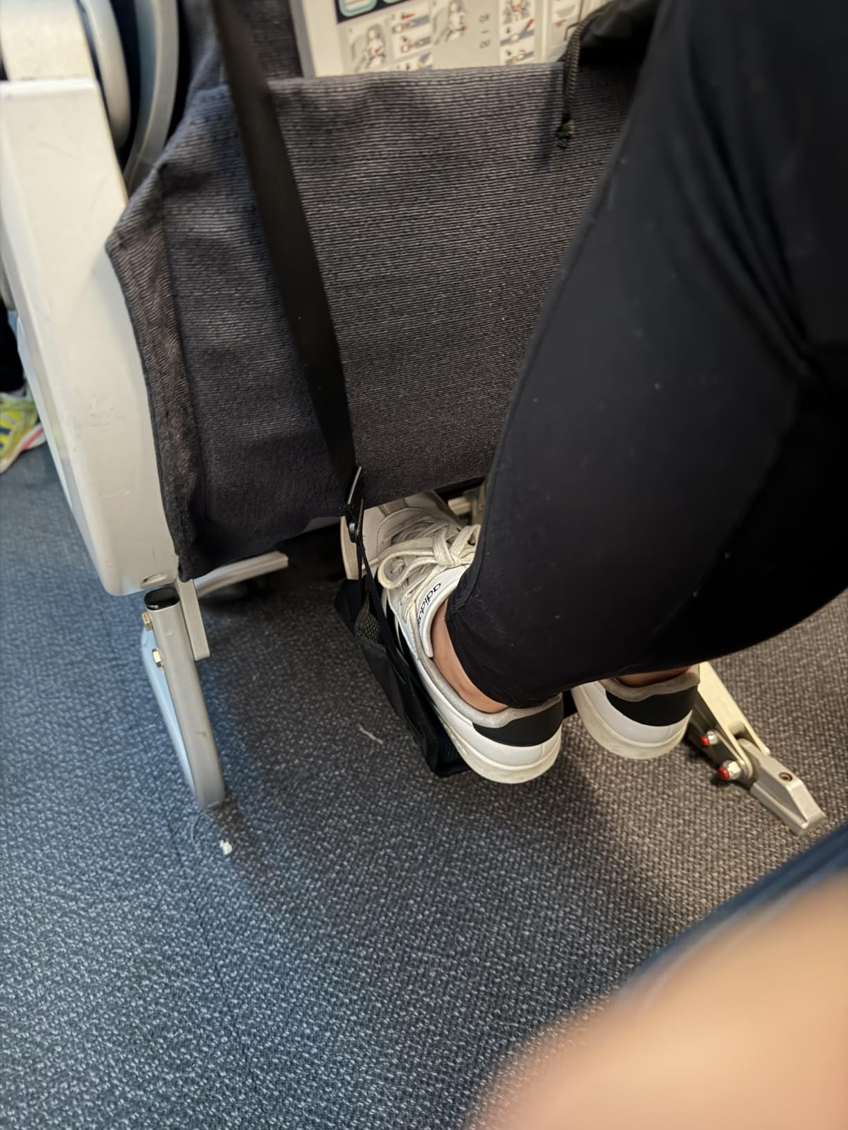 2-Pack Foot Hammock for Plane Travel, No Collapse Thickened Bamboo Airplane Foot Rest with Extended Adjustment Strap, Portable Desk Foot Hammock to Relax Your Feet, Foot Sling Travel Essentials(Black) customer photo 2