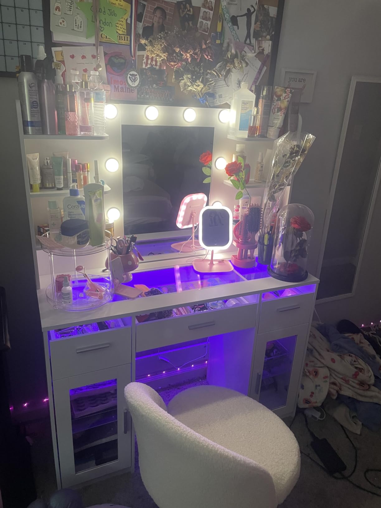 HUAHUU Vanity Desk, Makeup Vanity Desk with Mirror and Lights 3 Colors, Transparent Top with 3 RGB Drawers, 6 Shelves, 2 Large Tempered Cabinets, Power Outlet, for Bedroom, White customer photo 2