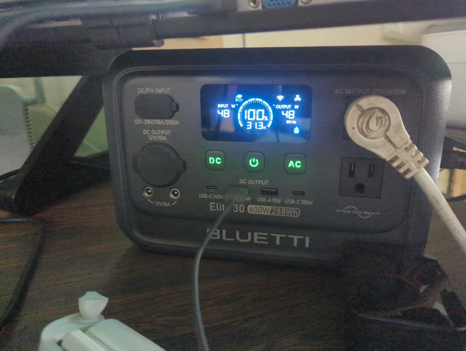 BLUETTI Elite 30 V2 Portable Power Station 288Wh 600W LFP Solar Generator | Power Lifting 1500W, 10ms UPS, 45 Min 0-80% Fast Charging, Emergency Backup Power for Blackout, Camping, Outage and Road Trip customer photo 2
