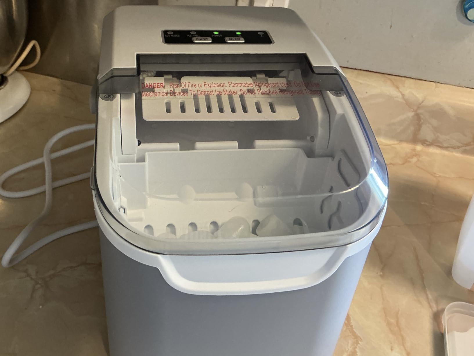 Antarctic Star Countertop Ice Maker Machine, 26Lbs/Day Fastest 6-Min Ice | 8 Bullet Ice In 6Min, 2 Sizes, Energy-Saving, Portable Handle, Self-Cleaning, Basket/Scoop, Home/Bar/Rv/Camping. Black customer photo 2