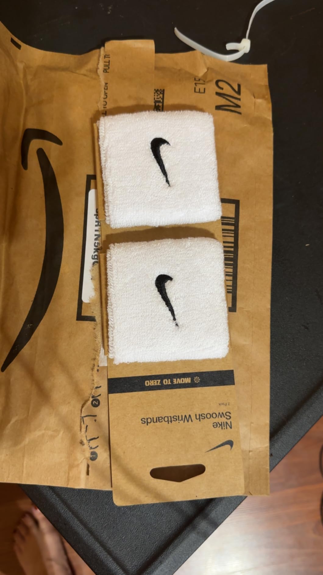 Nike Unisex Adult Swoosh Classic Wristband 2 Pack customer photo 2