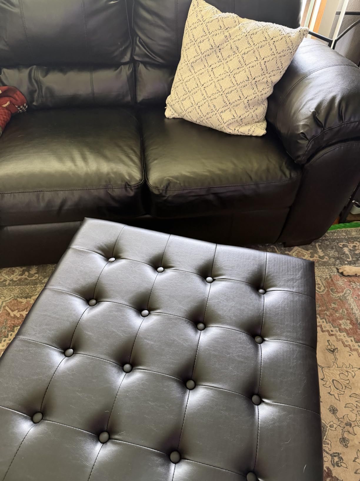Weture 30 Inch Large Square Storage Ottoman Coffee Table, Oversized Square Ottoman with Storage, Tufted Upholstered Coffee Tables for Living Room (Fabric, Dark Grey) customer photo 1