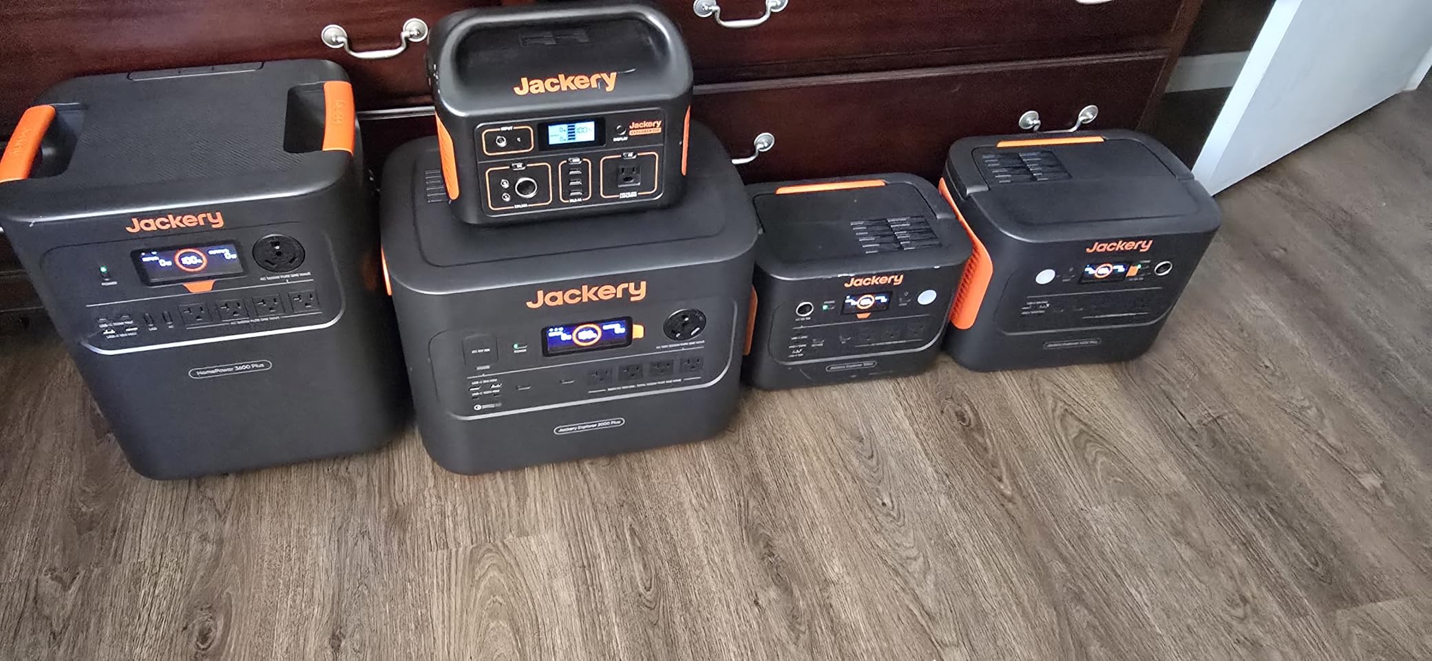 Jackery HomePower 3600 Plus Power Station, 3584Wh, 3600W AC Output customer photo 2