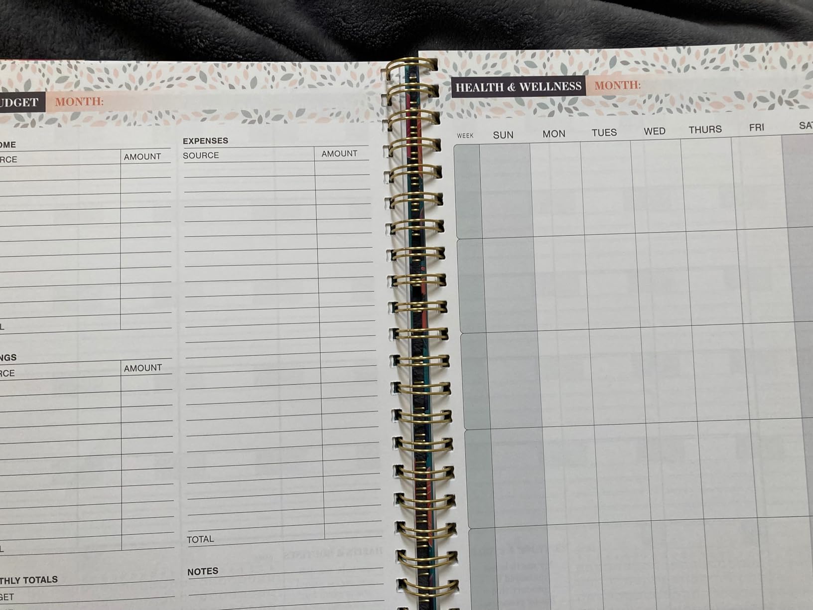 Undated Family Planner Organizer - 8.5