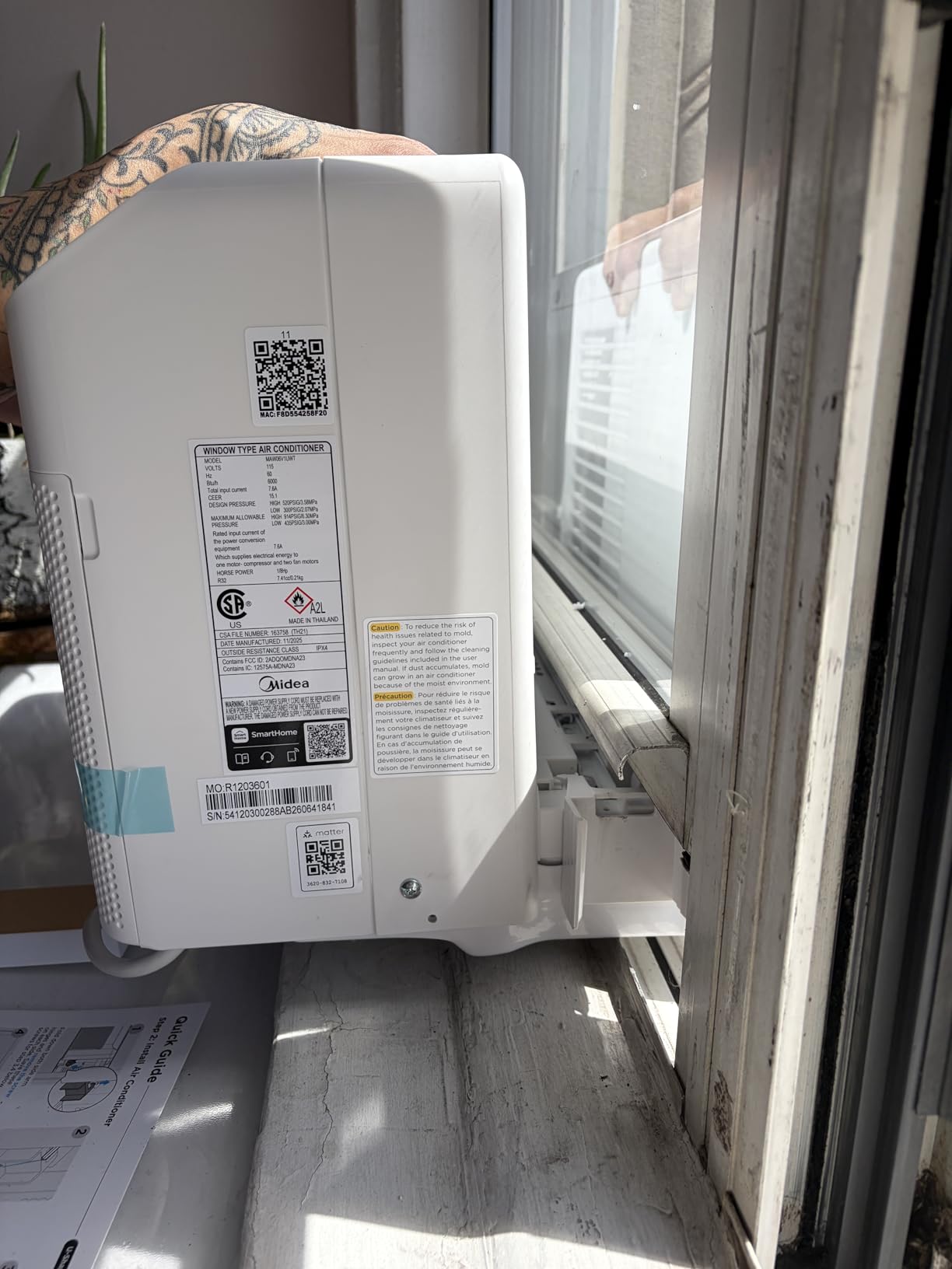 Midea 6,000 BTU U Shaped Window Air Conditioner, Cools up to 250 Sq Ft customer photo 2