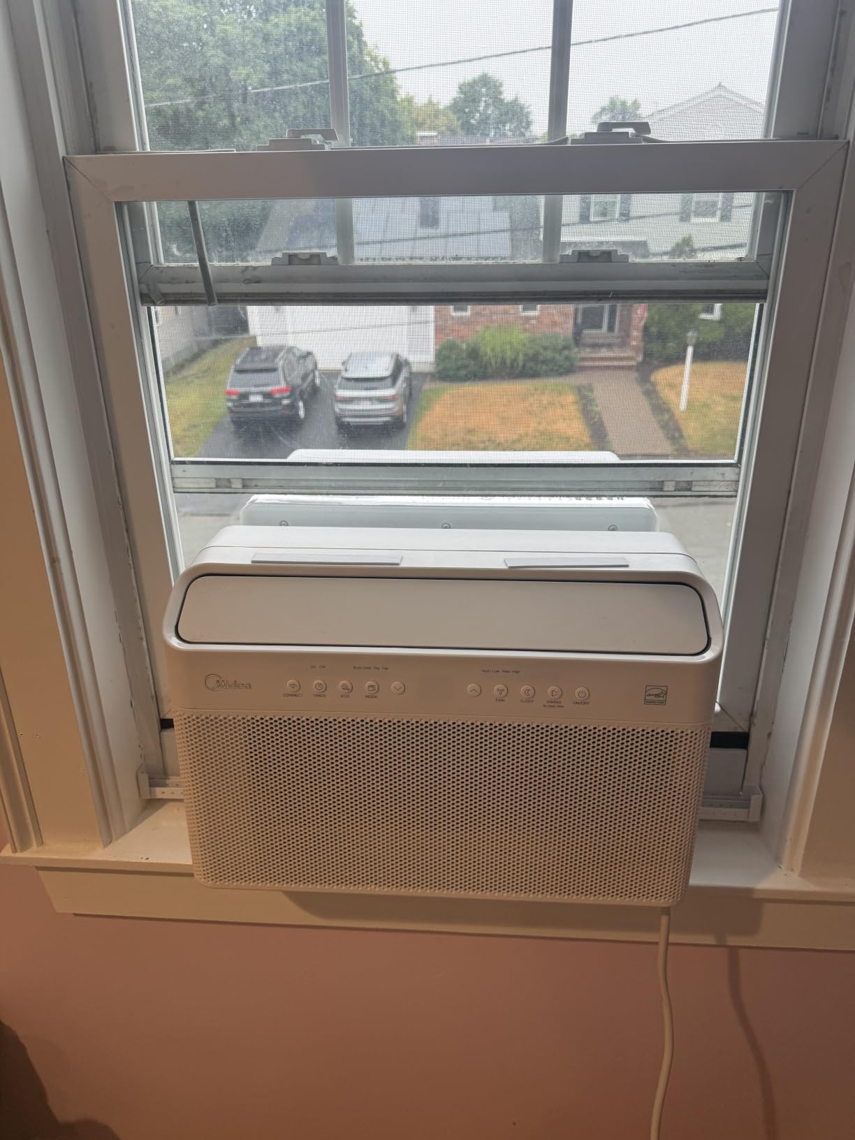 Midea 10,000 BTU U Shaped Window Air Conditioner, Cools up to 450 Sq Ft customer photo 2