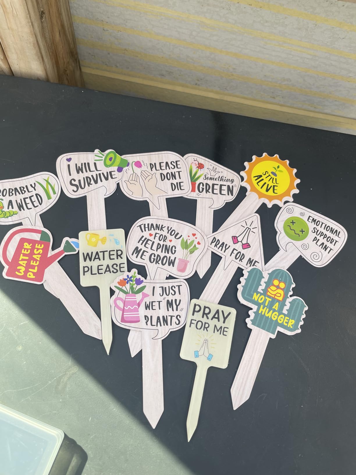 UPINS 24 Pcs Acrylic Plant Labels Vegetable Markers Tags Signs for Garden | T-Shaped Acrylic Plant Labels with Wood Texture Are Durable and Weatherproof, Perfect for Easy Garden Identification customer photo 2