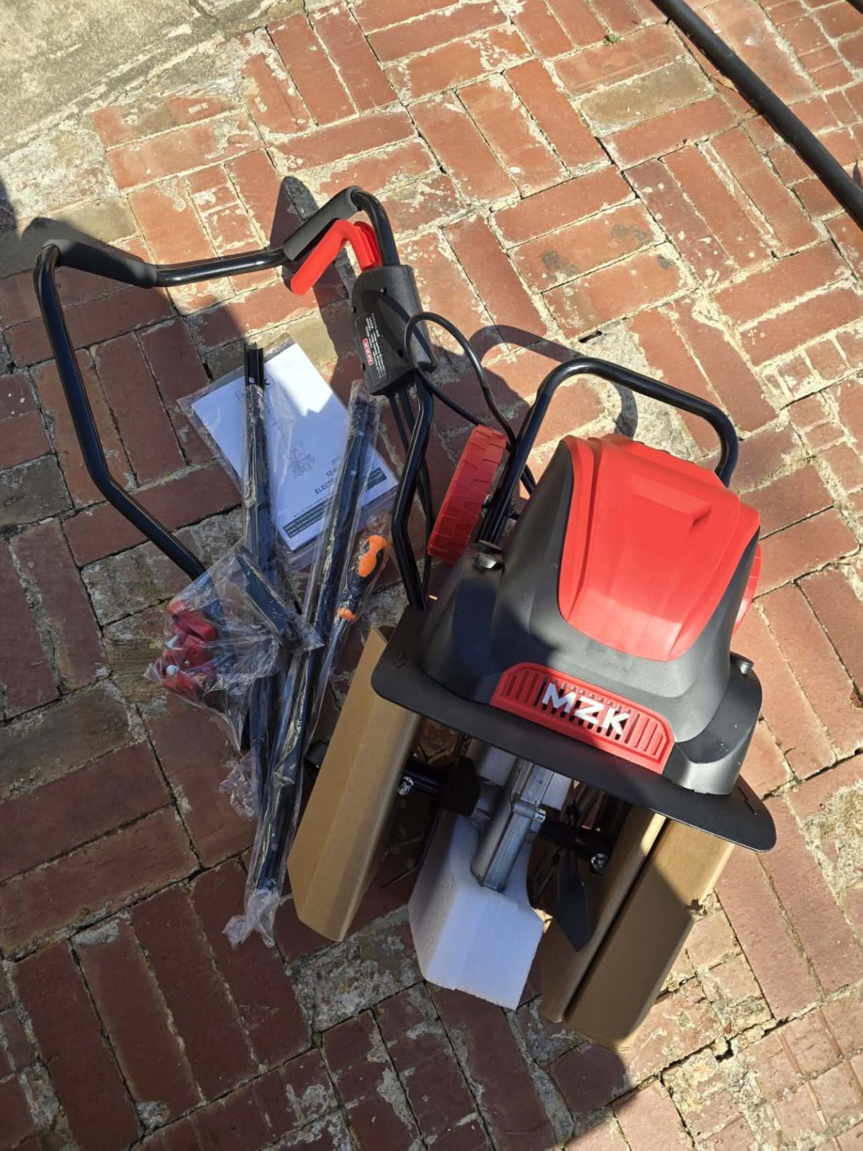 MZK 12-Inch 10.5A Electric Tiller Cultivator,Garden Rototiller 8-Inch Depth customer photo 1