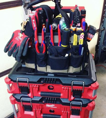 CLC Custom LeatherCraft 1528 Large Electrical and Maintenance Tool Carrier, Black customer photo 2