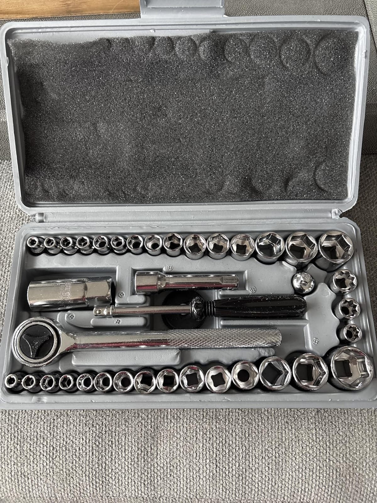Performance Tool W1173 40-Piece SAE and Metric Socket Wrench Set customer photo 1