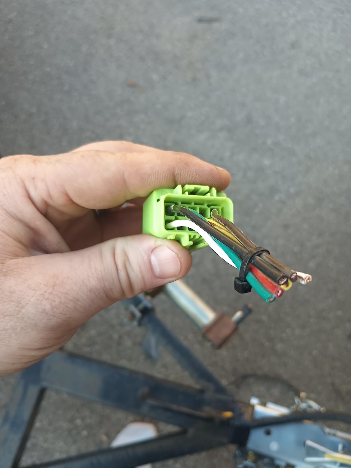 CURT 55369 Vehicle-Side Custom 4-Pin Trailer Wiring Harness, Select Jeep Grand Cherokee customer photo 2