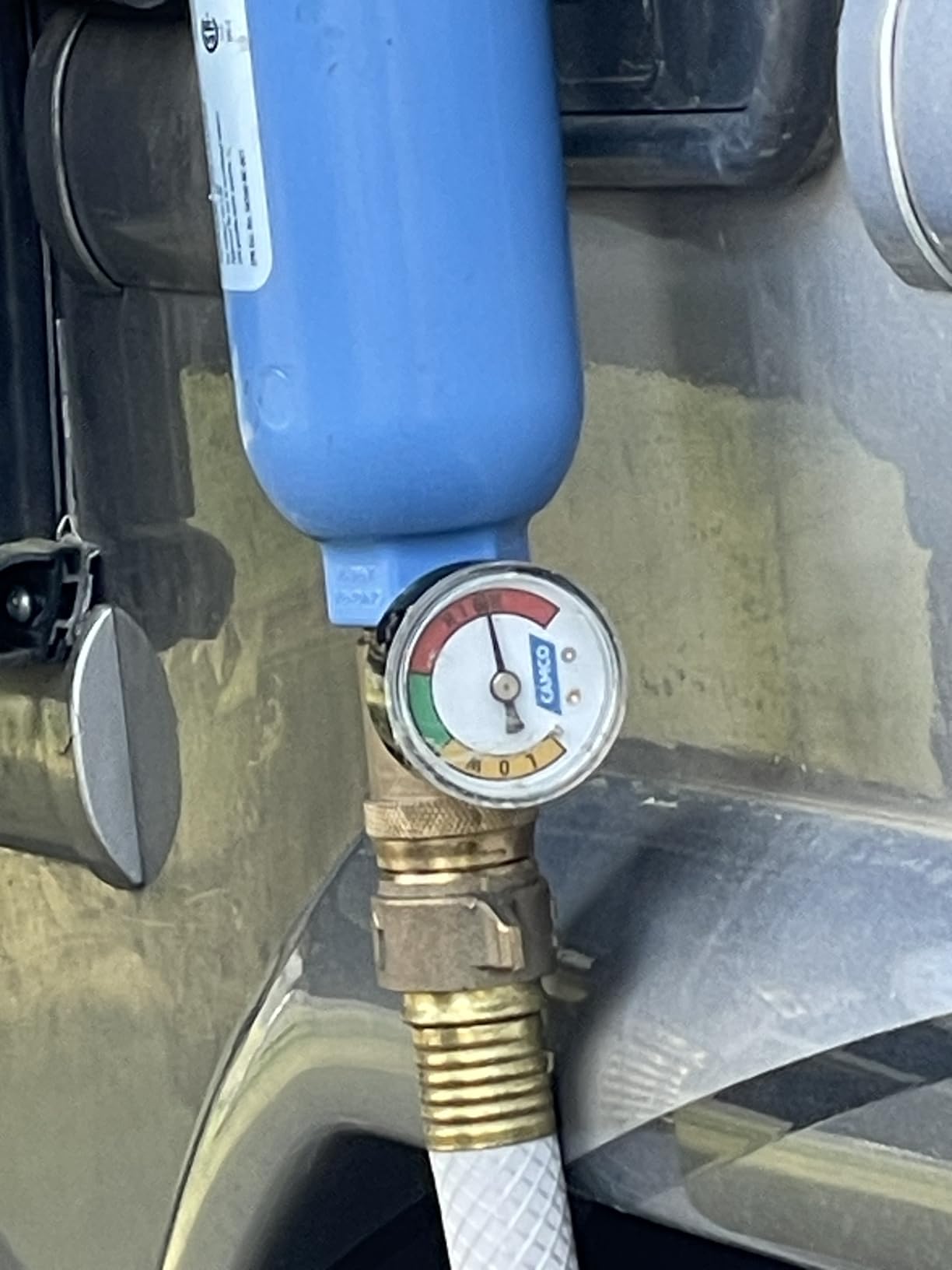 Camco Brass Water Pressure Regulator with Gauge- Helps Protect RV Plumbing and Hoses from High-Pressure City Water - Easy Read Gauge (40064) customer photo 2