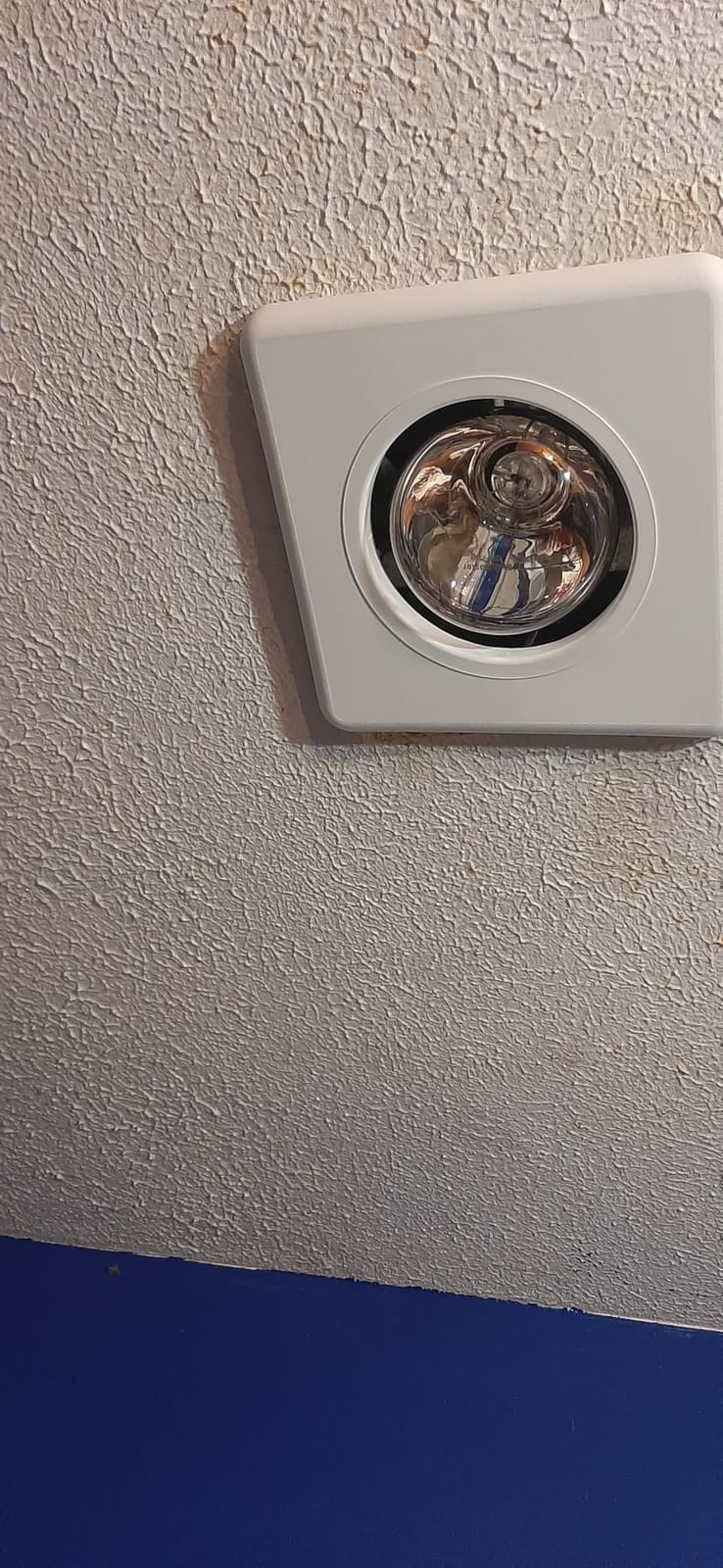 Air King AK917 Bulb Heater with Exhaust Fan, Single customer photo 1