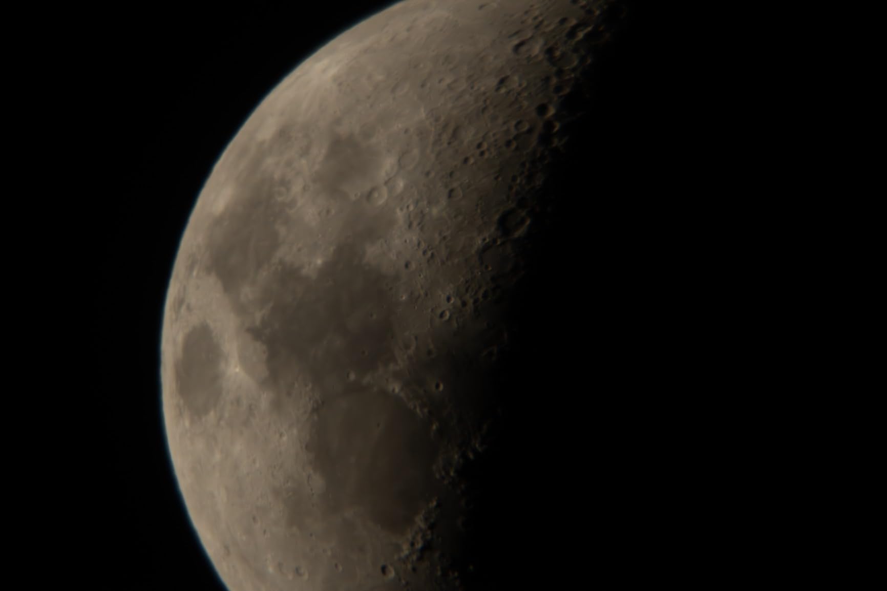 Celestron AstroMaster 130EQ Telescope for Deep-Sky Beginners customer photo 1