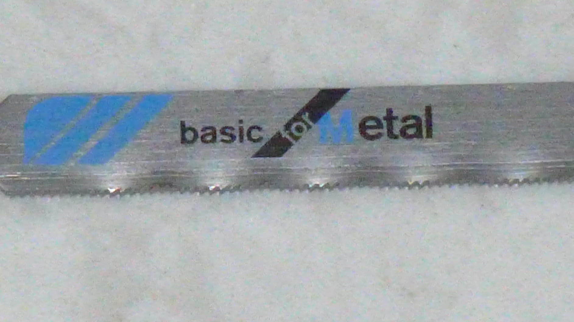Bosch T118G 5 pc. 3-5/8 in. 36 TPI Basic for Metal T-Shank Jig Saw Blades customer photo 2