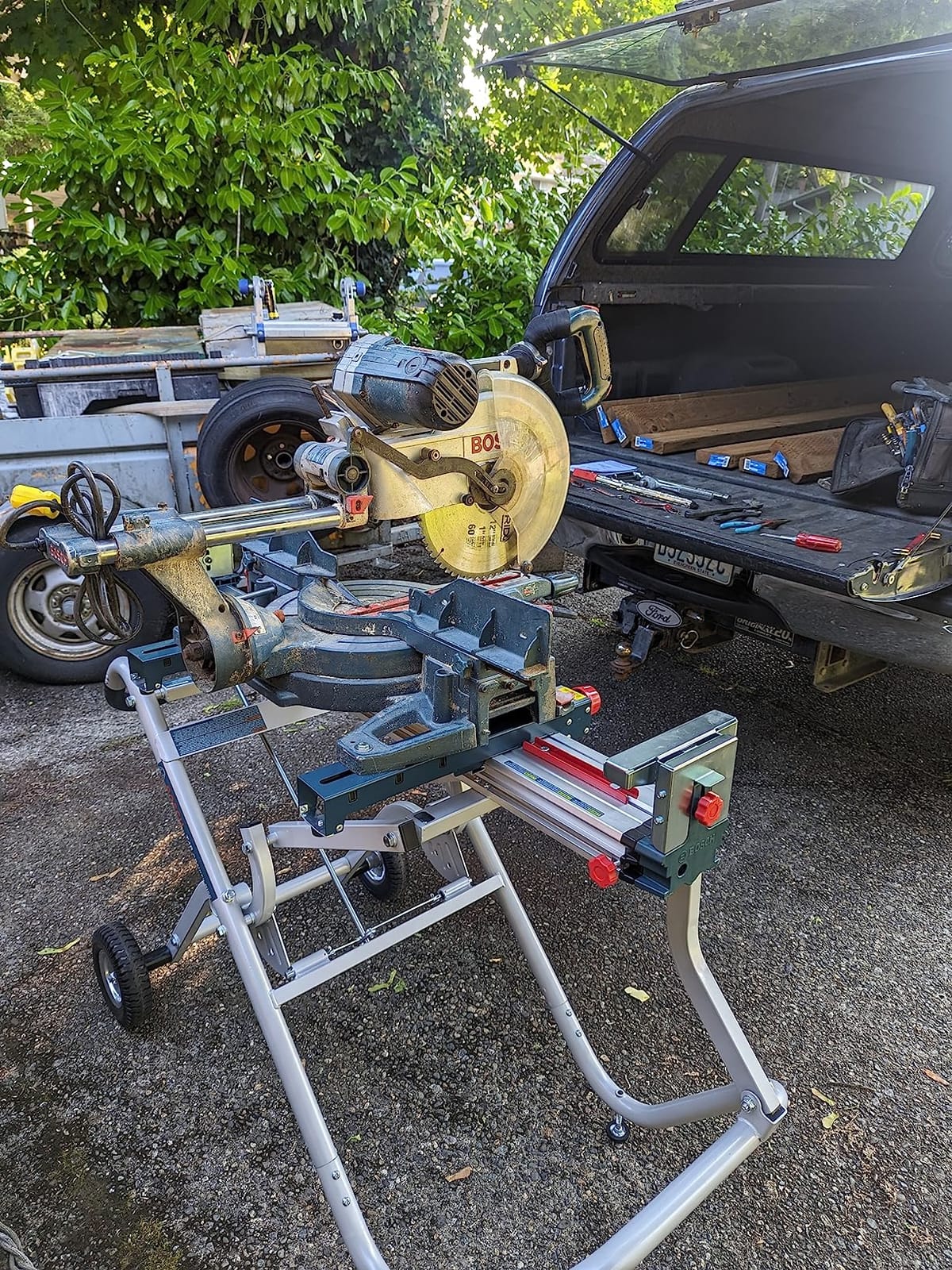 BOSCH T4B Gravity-Rise Miter Saw Stand with Wheels for Miter Saws customer photo 2