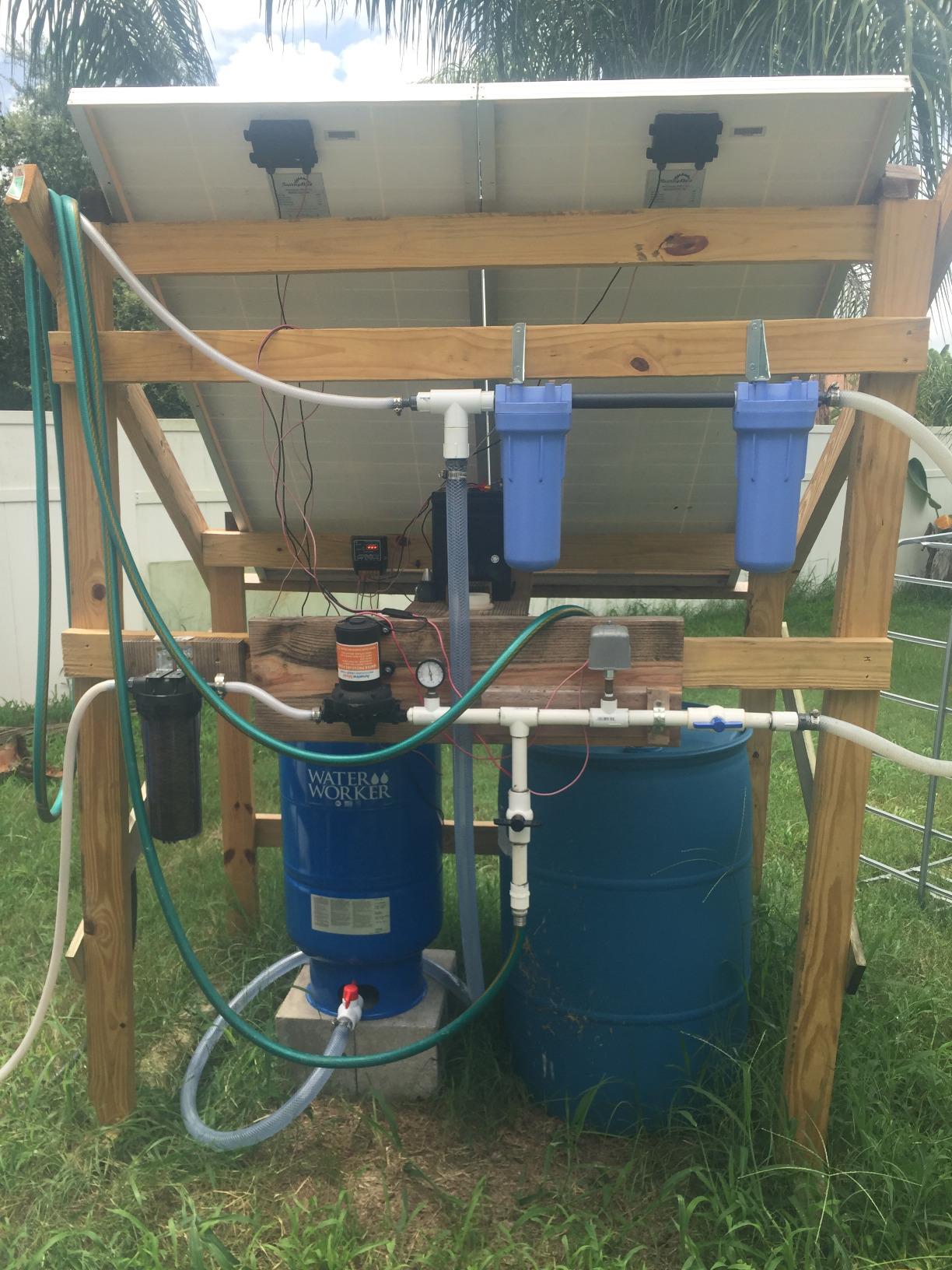 WaterWorker 25009 20Gal Vertical Well Tank, 20 Gallon, Blue customer photo 1