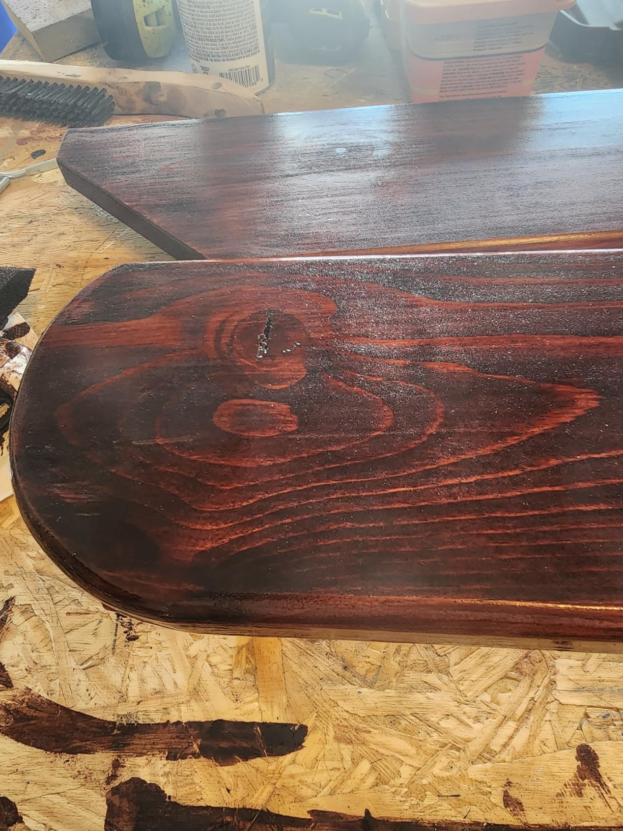 Minwax PolyShades Wood Stain + Polyurethane Finish – ½ Pint, Classic Oak, Satin customer photo 1