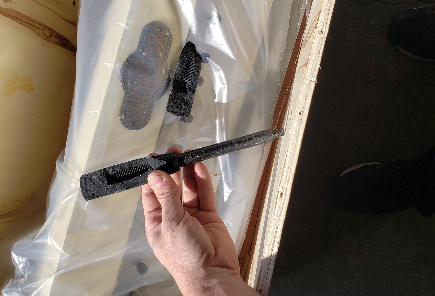 Shop Fox M1011 24-Inch Box and Pan Brake customer photo 2
