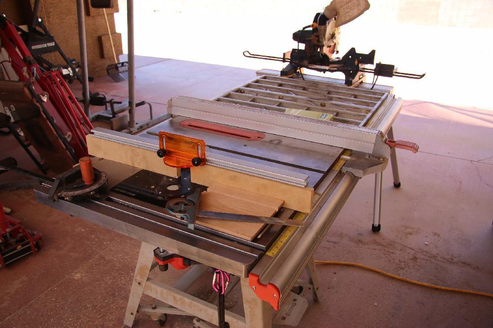 Rockler Router Table w/ 28” ProFence and Plate, Cast Iron Top (40-120) customer photo 2