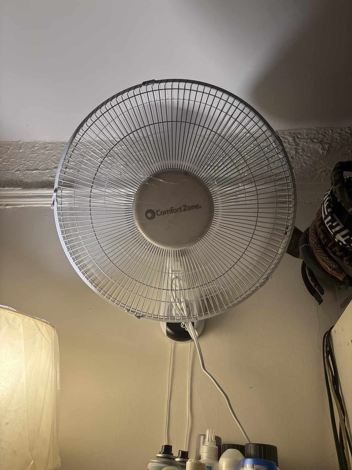 Comfort Zone Oscillating Wall Mount Fan with Adjustable Tilt, 16 inch, 3 Speed, Metal Grille, 90 Degree Oscillation, Airflow 14.07 ft/sec, Ideal for Home, Bedroom, Gym & Office, CZ16W customer photo 2