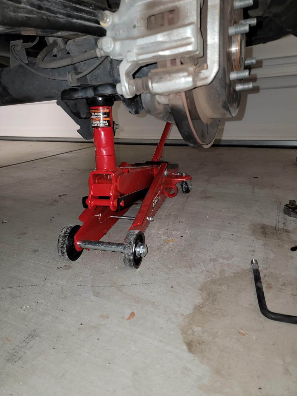 BIG RED Hydraulic Trolley Service/Floor Jack with Extra Saddle (Fits: SUVs and Extended Height Trucks): 3 Ton (6,000 lb) Capacity, Red, T83006 customer photo 1