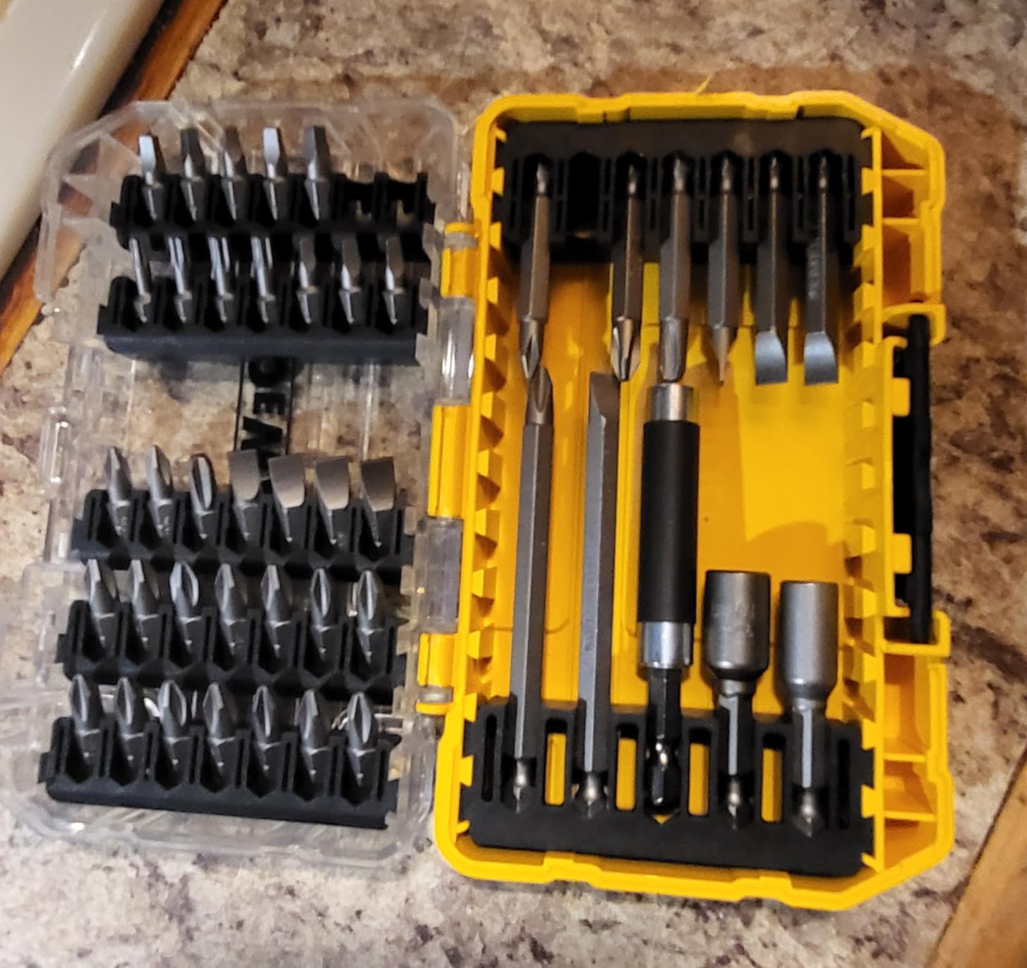 DEWALT Screwdriver Bit Set with Tough Case, 45-Piece (DW2166), Grey/Silver Screwdriving Set with Tough Case customer photo 2