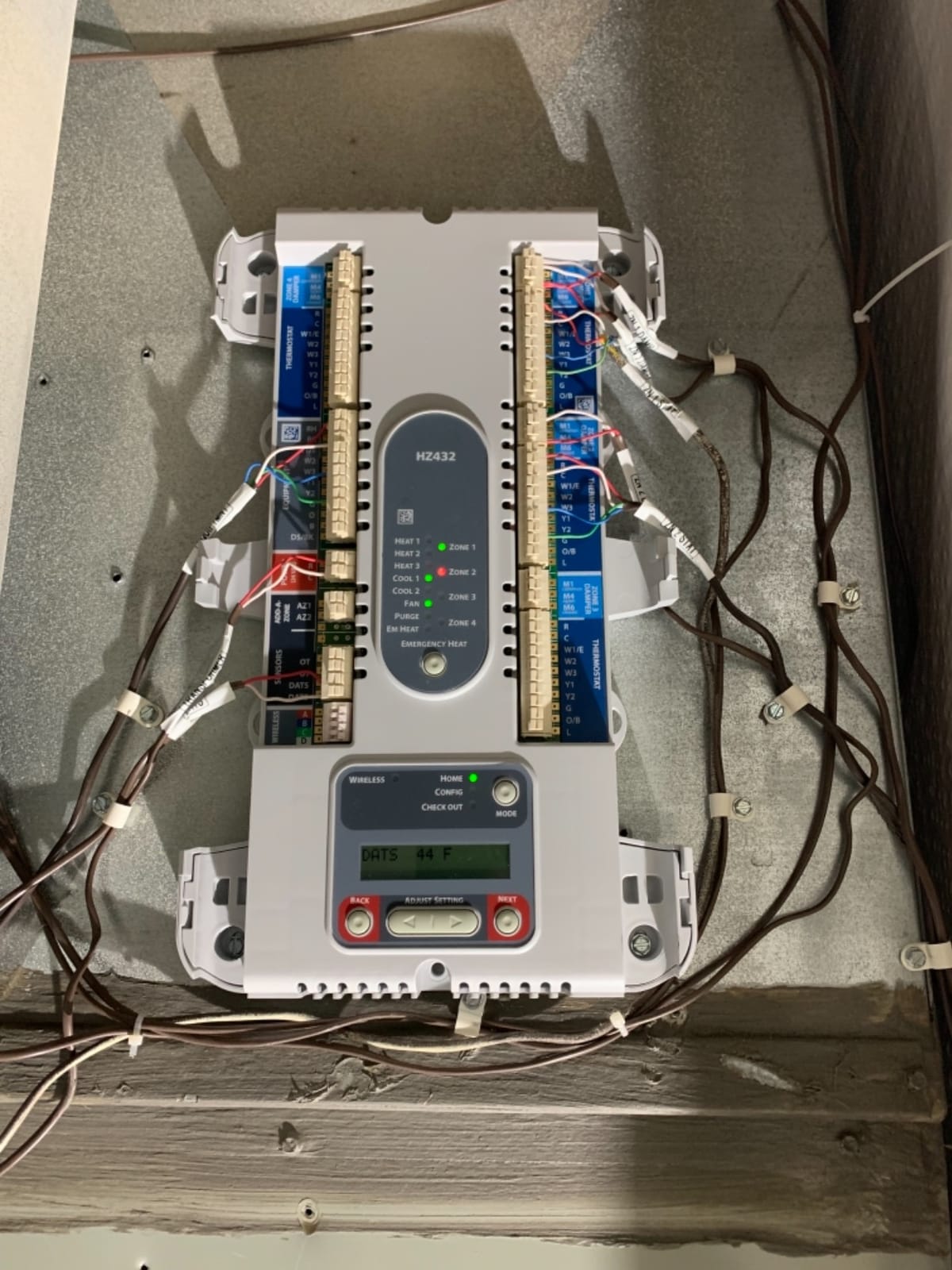 Zone Control Kit,4 Zone,Output Amps 10VA customer photo 1