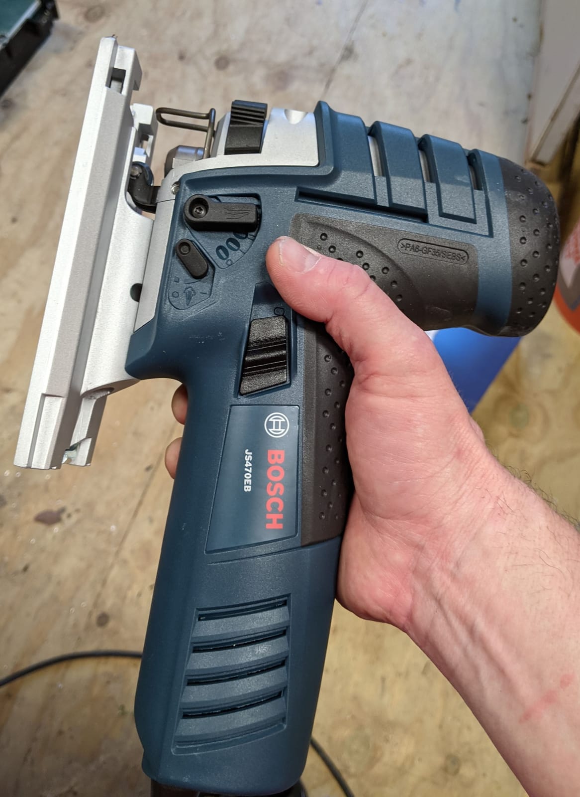 BOSCH JS470EB Corded Barrel-Grip Jig Saw - 120V Low Vibration, 7 Amp Variable Speed for Smooth Cutting up to Up To 5-7/8 Inch on Wood, 3/8 Inch on Steel For Countertops customer photo 2