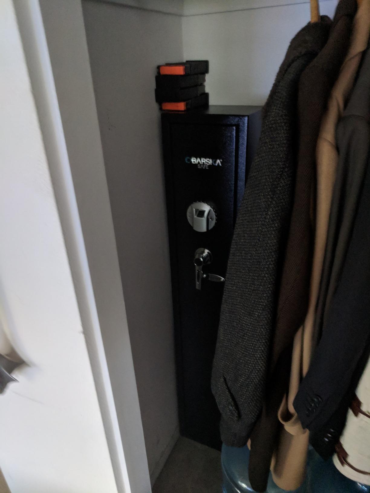 Barska Biometric Rifle Gun Safe – Quick Access Fingerprint Long Gun Safe for Home, DOJ Approved, Silent Mode, Removable Shelf, Backup Keys & Battery customer photo 2