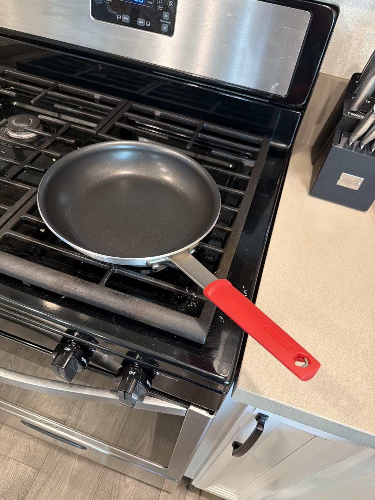 Tramontina Professional 10-Inch Non Stick Frying Pan customer photo 2