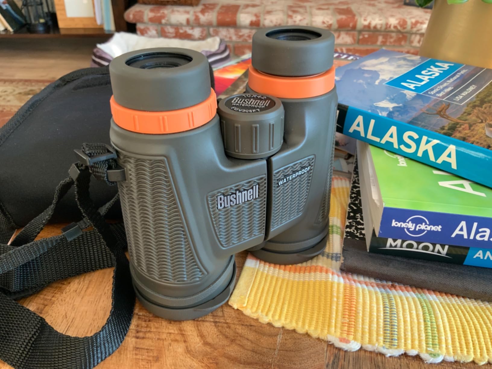 Bushnell H2O Xtreme 10x42 Waterproof Binoculars customer photo 1