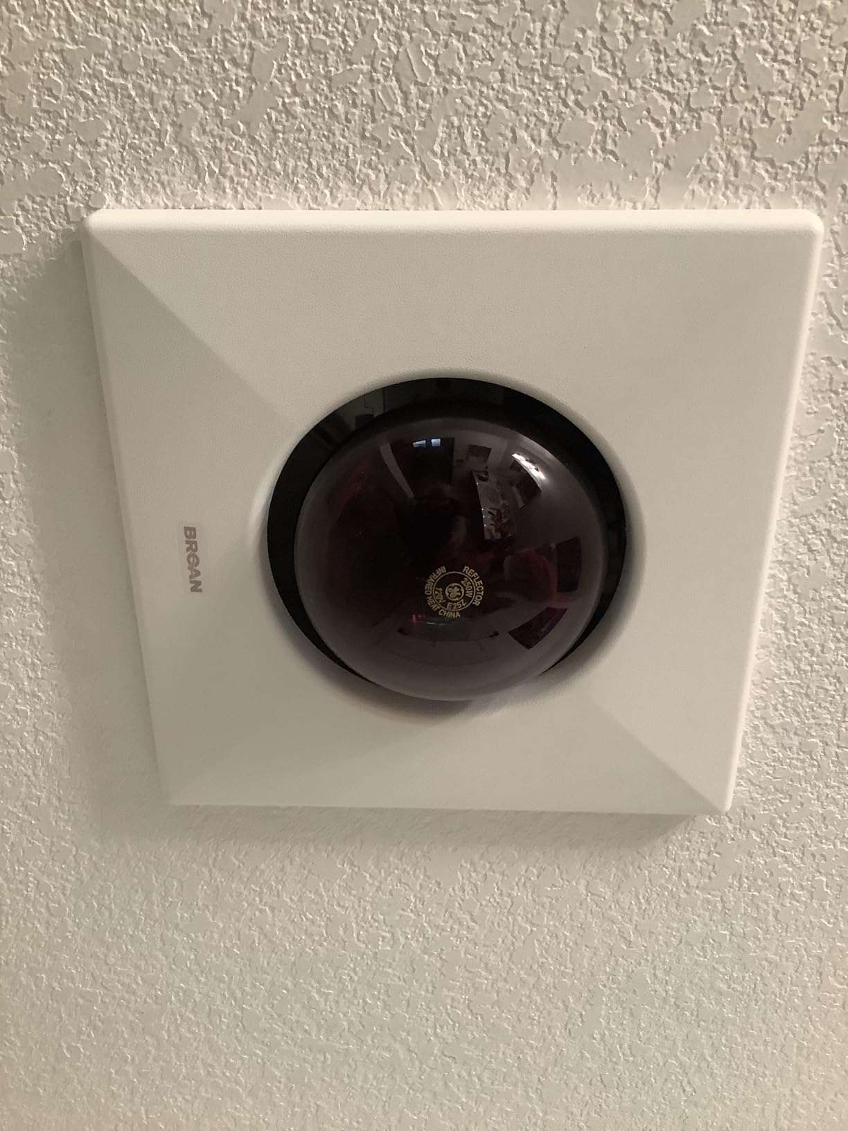 Broan® Ceiling Bathroom Exhaust Fan/Infrared Heater, 70 CFM, 250-Watt customer photo 2