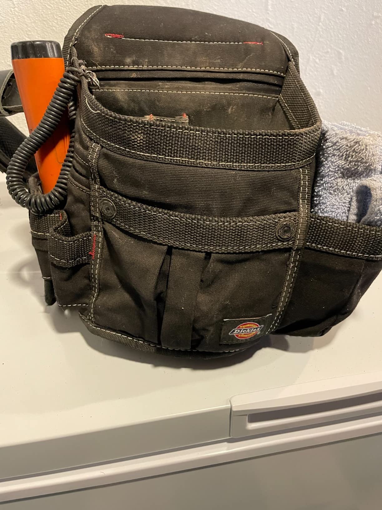 Dickies 8-Pocket Padded Tool Belt/Utility Pouch, Adjustable 3-Inch Belt, Durable Canvas Construction, Tan/Grey customer photo 1