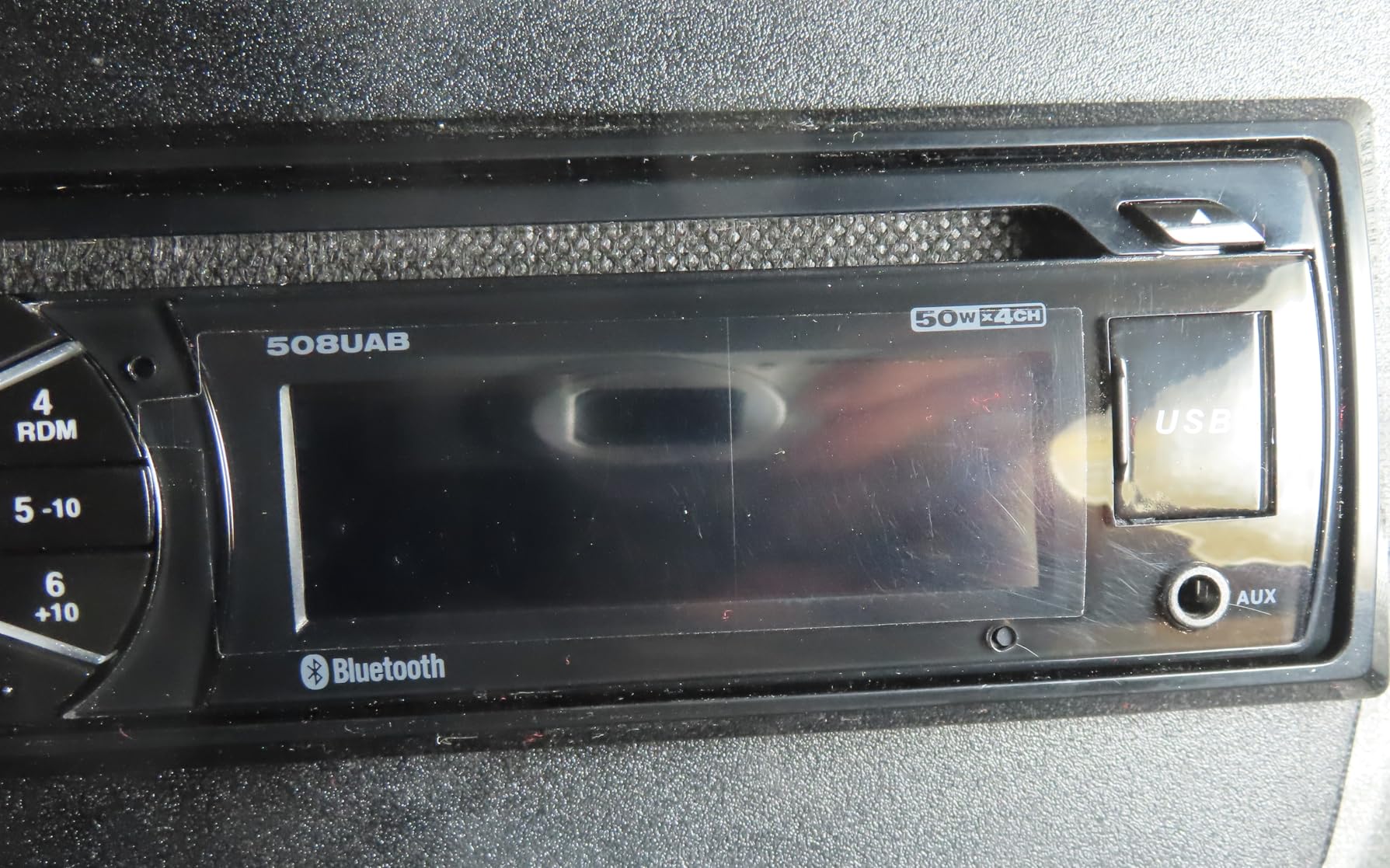BOSS Audio Systems 508UAB Single DIN Bluetooth Car Stereo, CD Player, USB customer photo 1
