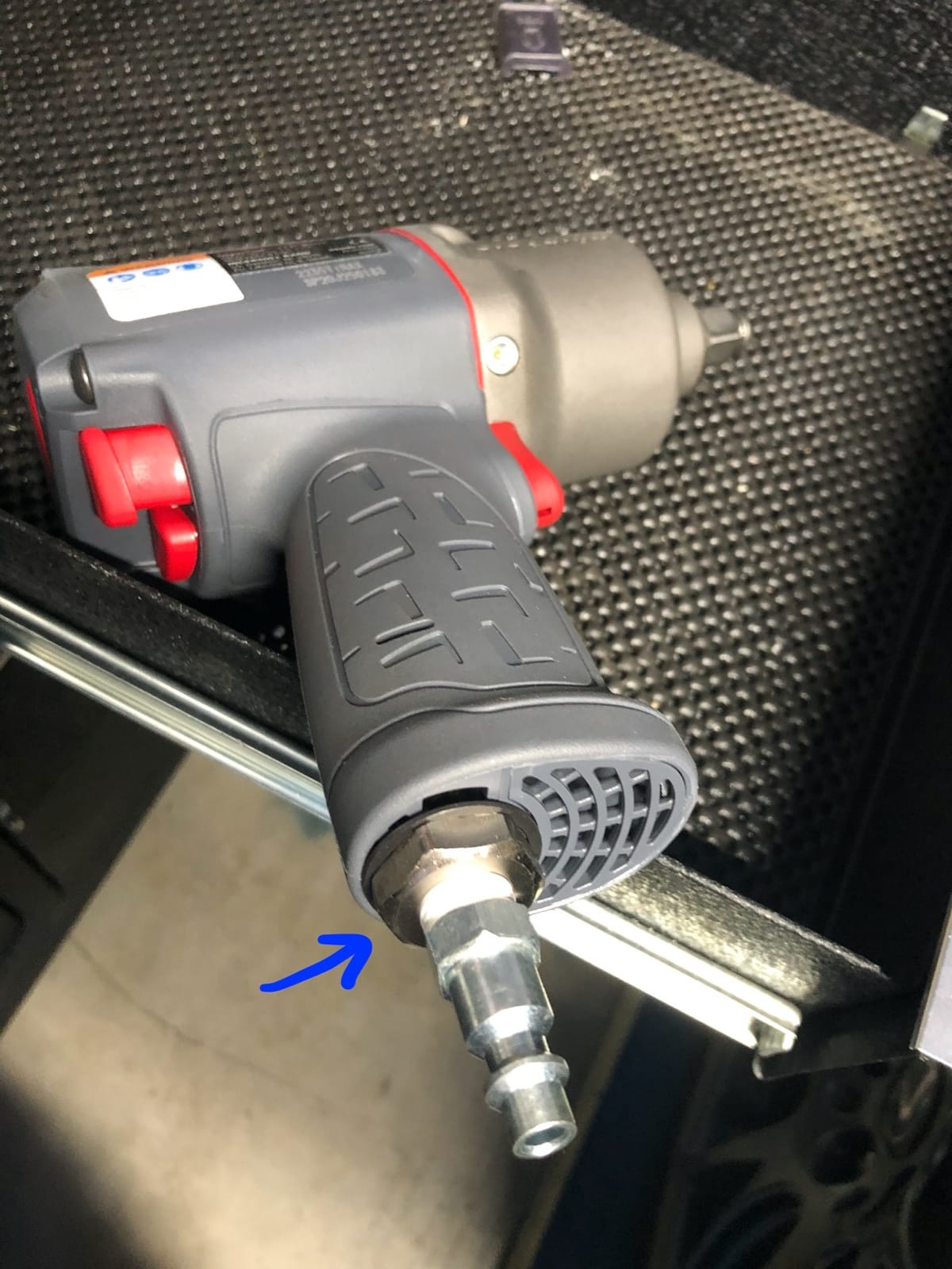 Ingersoll Rand 2235TiMAX 1/2-Inch-Drive Air Impact Wrench with Up to 1,350 Foot-Pounds Torque Output customer photo 1