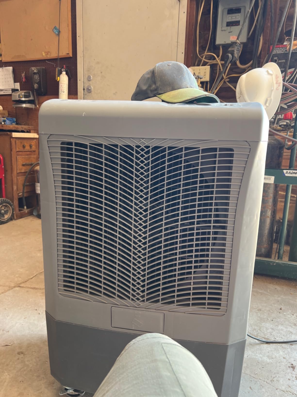 Hessaire MC37M 3100CFM Evaporative Cooler customer photo 1