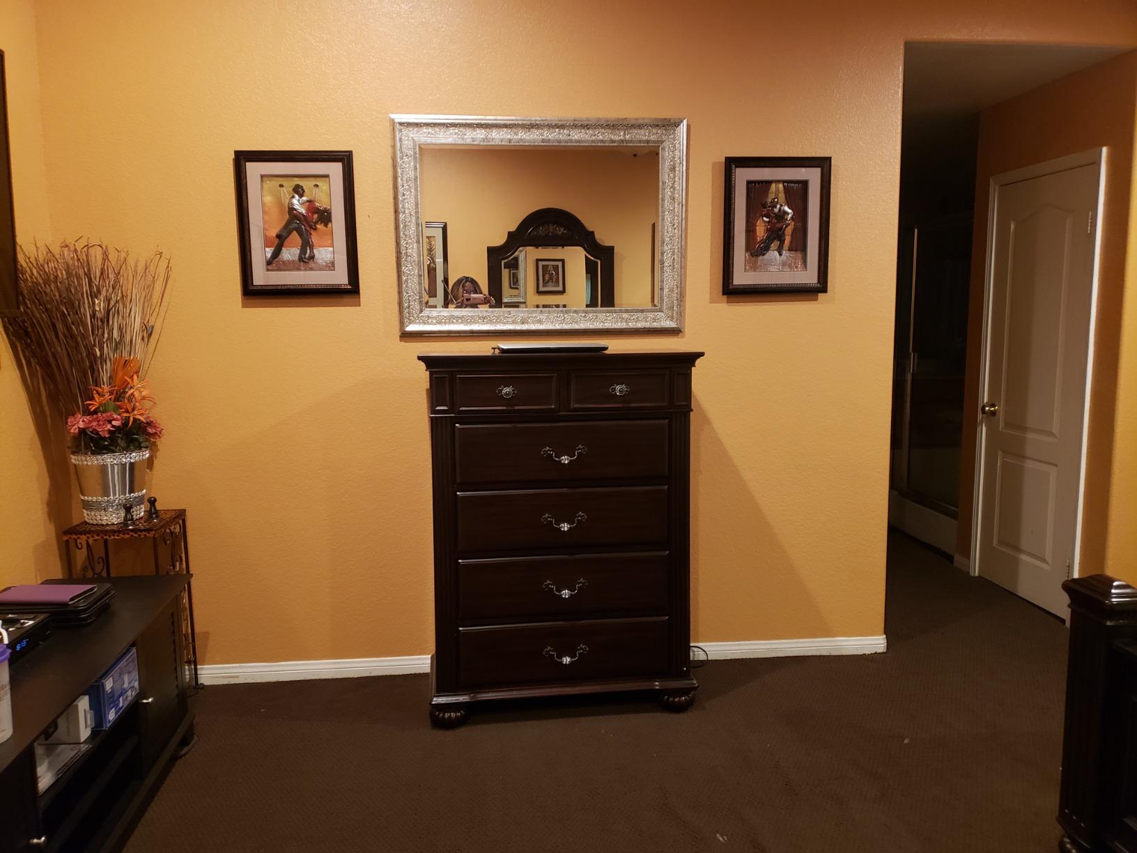 24/7 Shop at Home Syracuse 6-Piece Traditional Solid Wood Bedroom Set with Chest, Mirrored-Dresser and 2 Nightstands, Box Spring Required for Bedroom, Guest Room, Queen, Walnut customer photo 2
