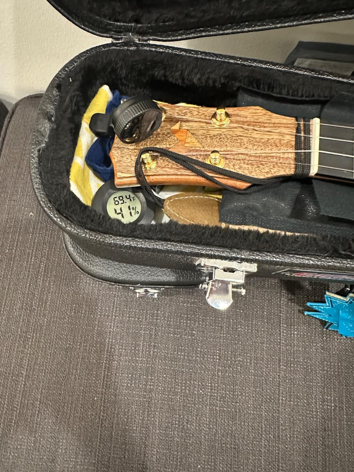 MusicNomad Humilele Ukulele Humidifier (MN302) customer photo 2