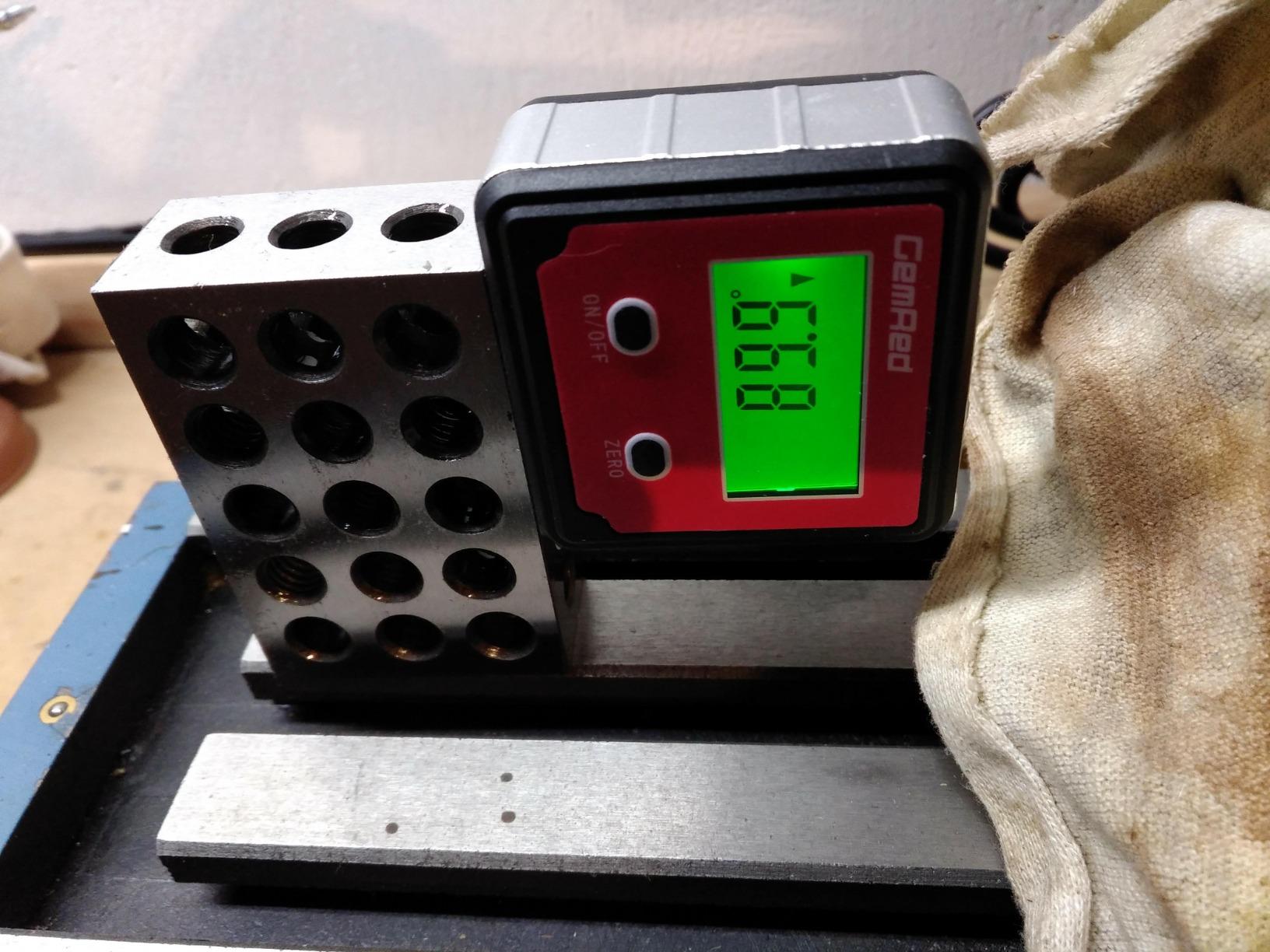 GemRed Digital Angle Gauge DAG-V1 for Measuring and Layout customer photo 1