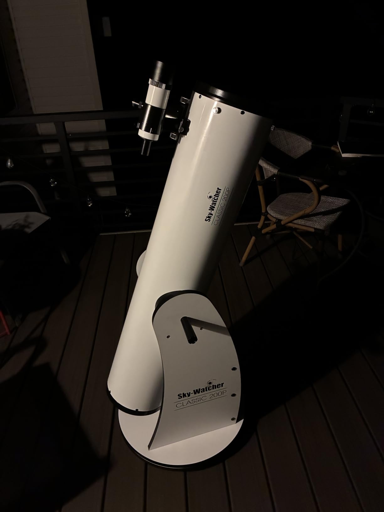 Sky-Watcher Classic 200 Dobsonian 8-inch Telescope – Solid-Tube – Simple, Traditional Design – Easy to Use, Perfect for Beginners, White (S11610) customer photo 1