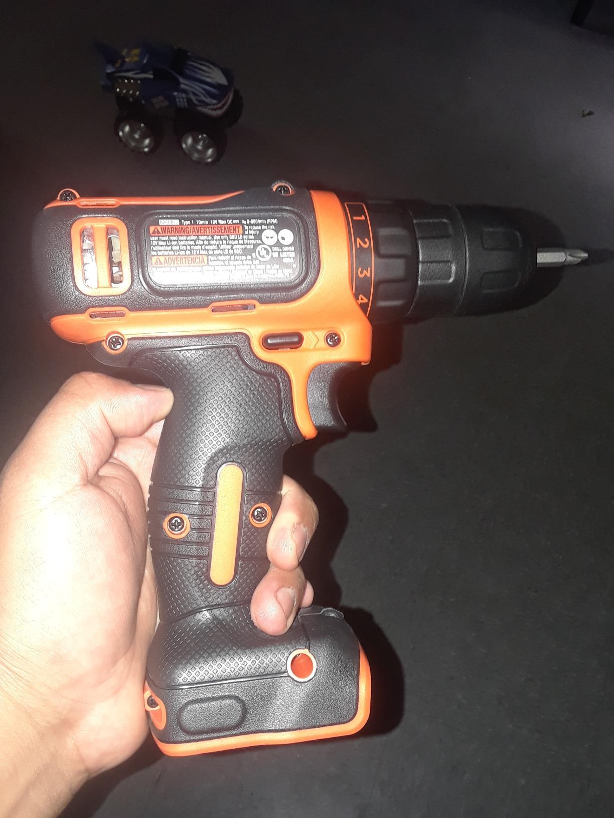 BLACK+DECKER 12V MAX Cordless Drill/Driver, Battery and Charger Included (BDCDD12C) customer photo 1