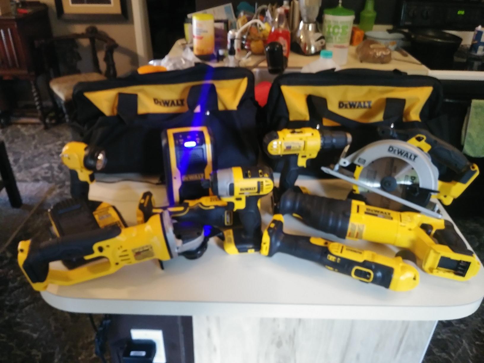 DEWALT 20V MAX Power Tools, 9 Cordless Tool Combo, Impact and Drill Driver, Oscillating Tool, Grinder,Circular and Reciprocating Saw,Right Angle Drill,Speaker,LED Light, 2 Batteries,Charger (DCK940D2) customer photo 1