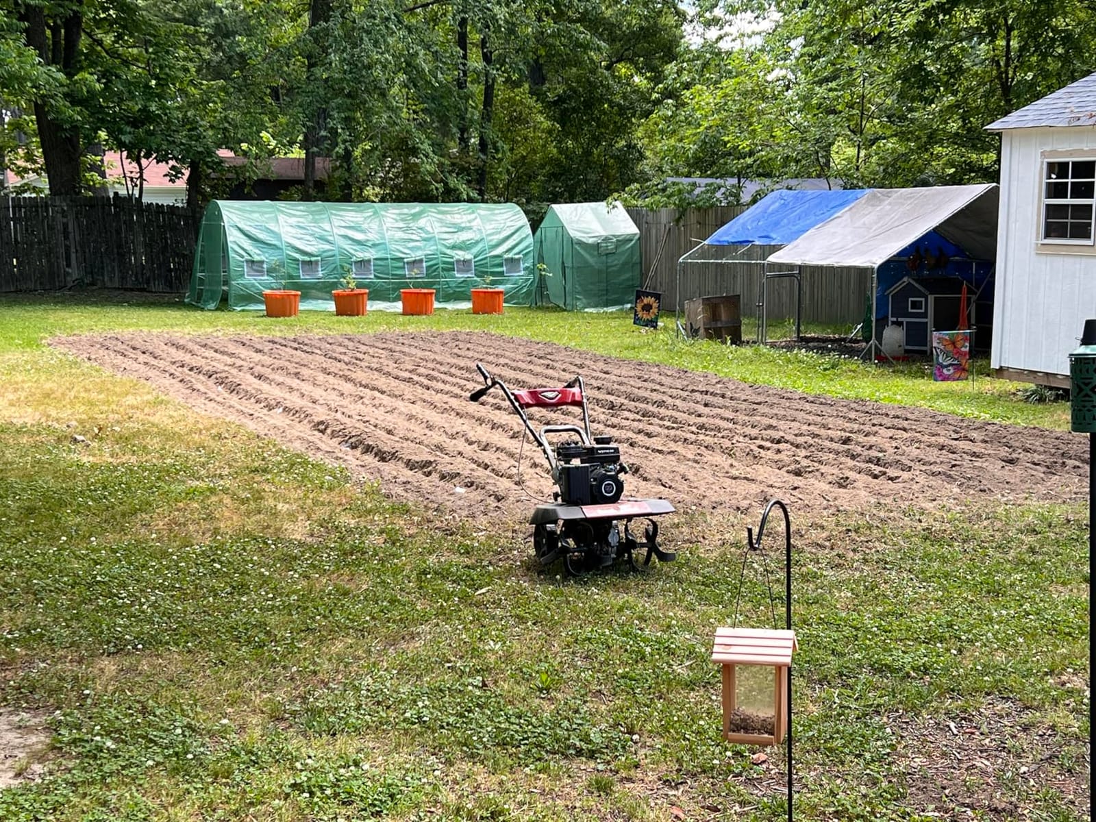 Earthquake 20015 Versa 2-in-1 Tiller Cultivator with a 99cc 4-Cycle Viper Engine, 2-in-1 Front Tine Tiller and Cultivator, Removable Side Shields and Outer Tines customer photo 2
